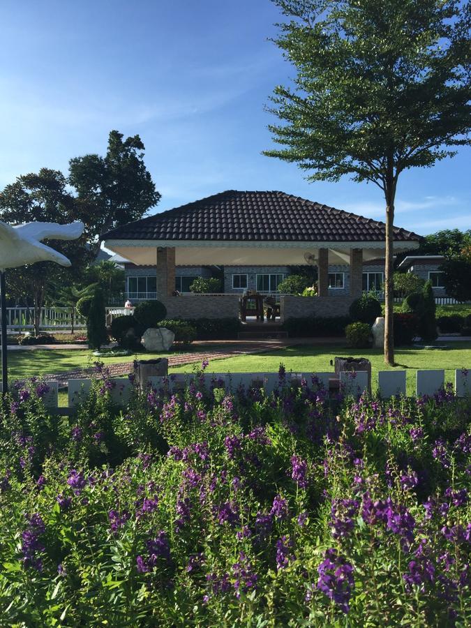 Rai Fahpratan Home And Garden Ban Pak Ngam  Exterior photo